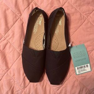 Brand New Black Toms